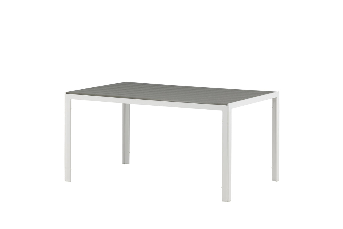 Gartentisch Tareen - eng harmonesch Kombinatioun aus Natierlechkeet a Stabilitéit