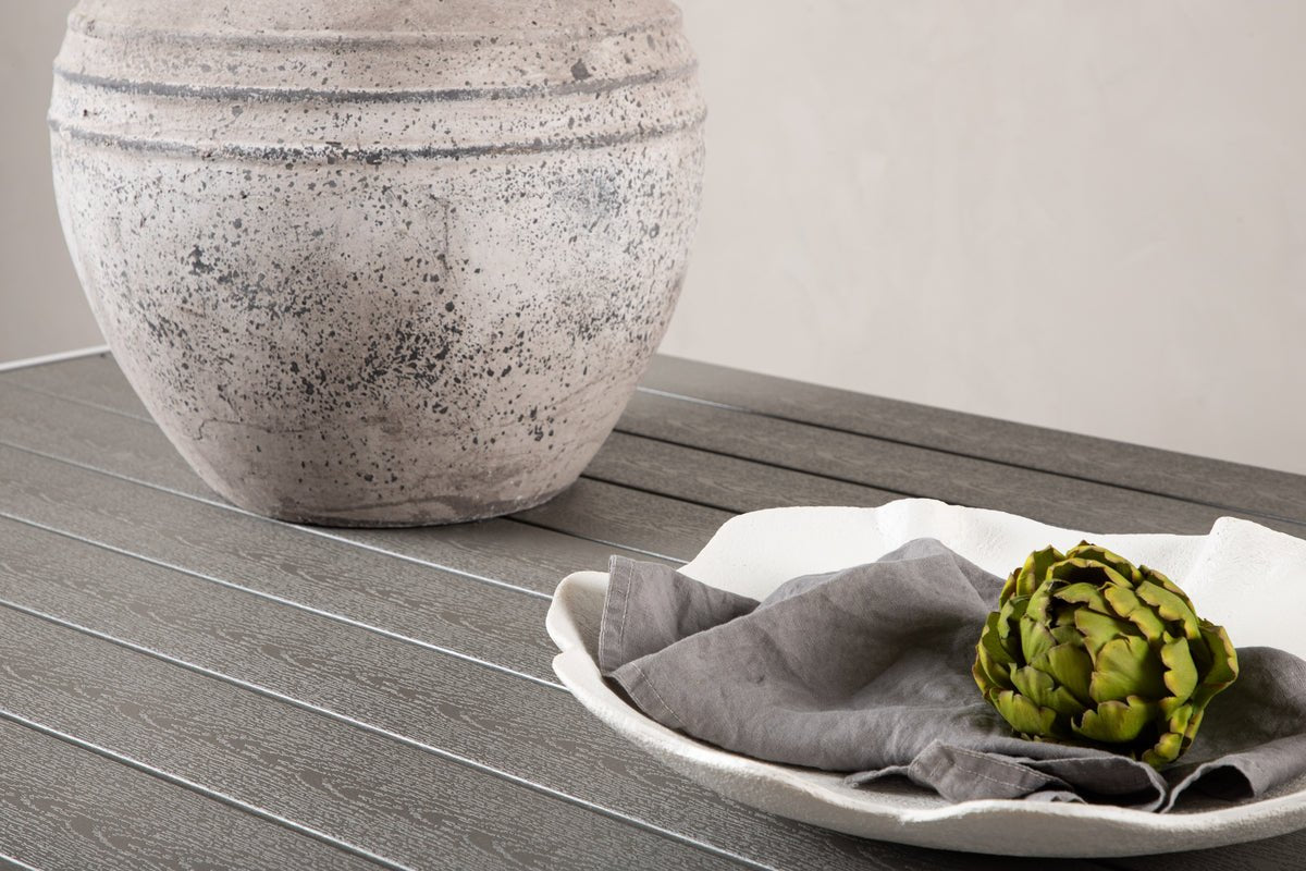 Gartentisch Tareen - eng harmonesch Kombinatioun aus Natierlechkeet a Stabilitéit