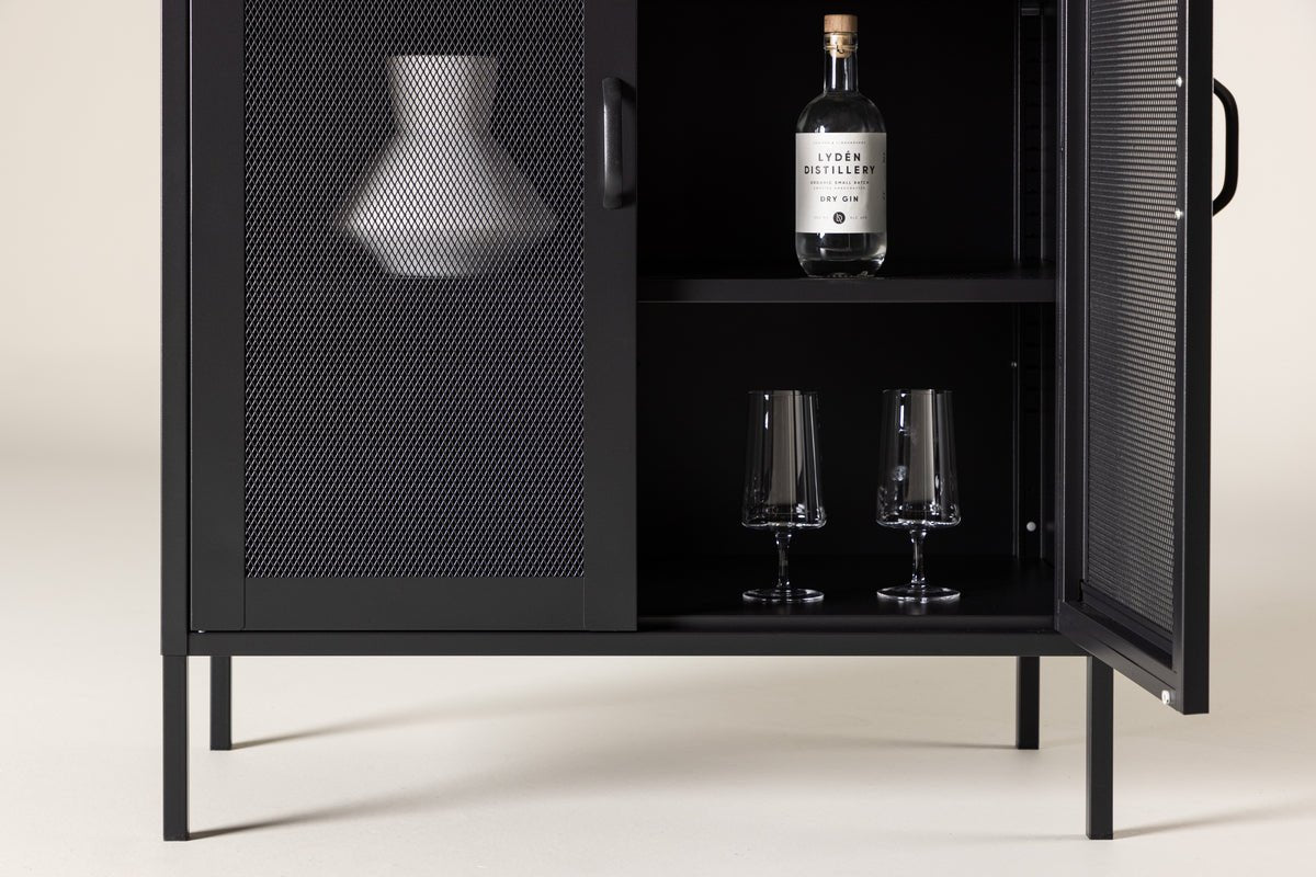 Kommode Faylen – Industrial-Design an Schwaarz, Wäiss & Gro