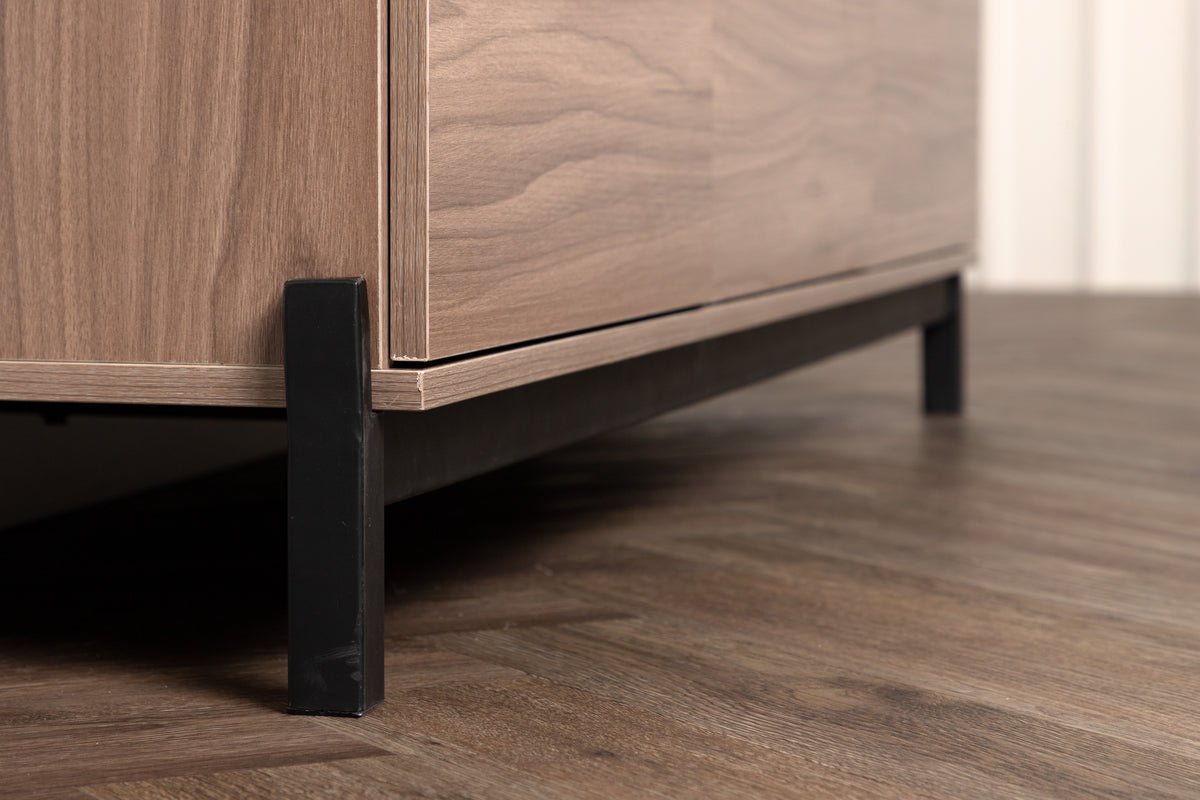 Designer TV-Lowboard Modano – Schwaarz matt oder Walnussoptik