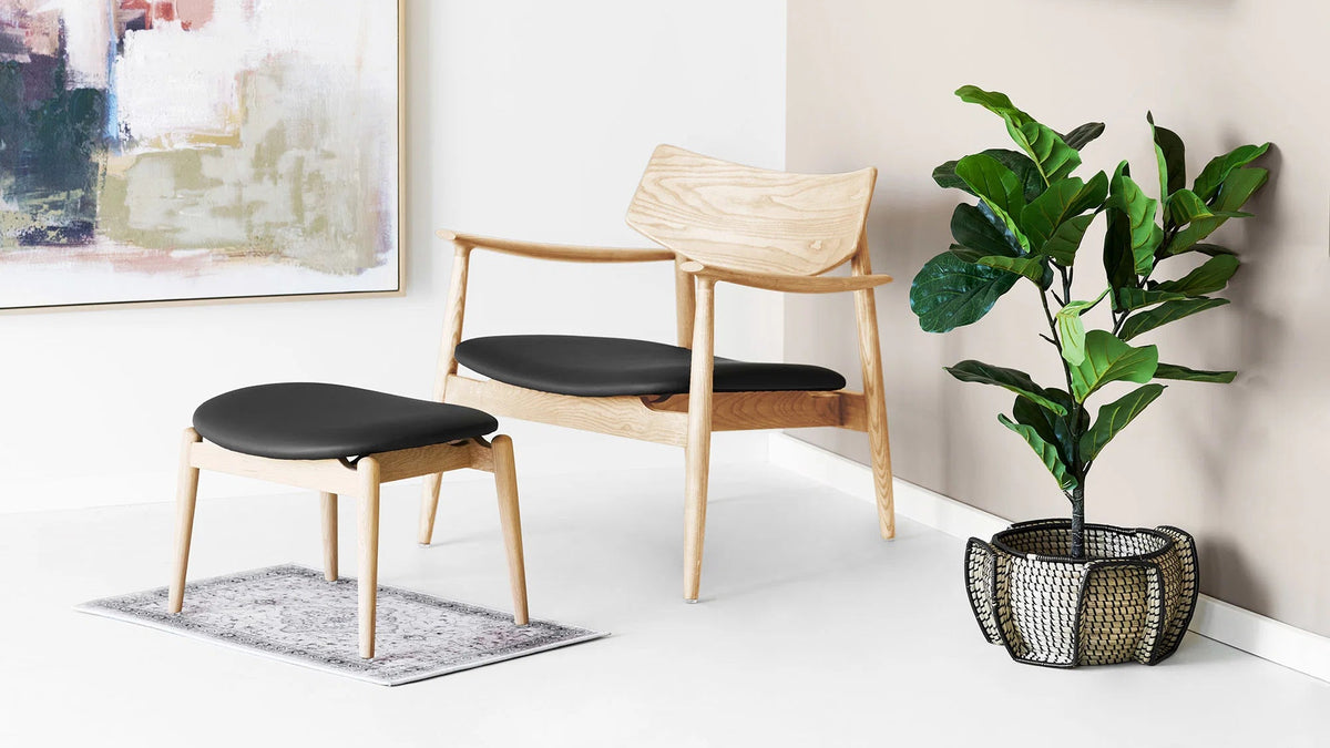 Bäistellhocker Niko – optional mat Been aus Äschen- oder Eechenholz