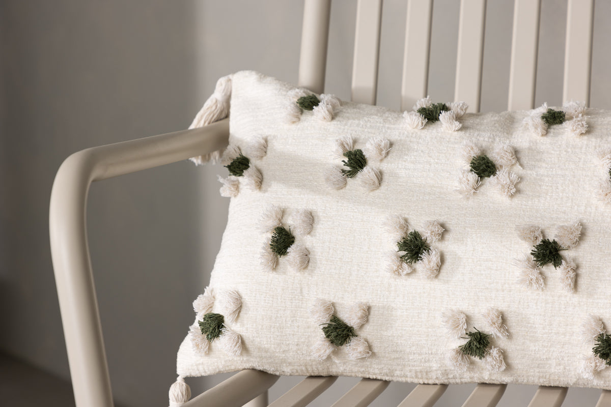 Këssenbezuch Flower - wäiss mat gréngen Punkten an zwou verschiddene Gréissten