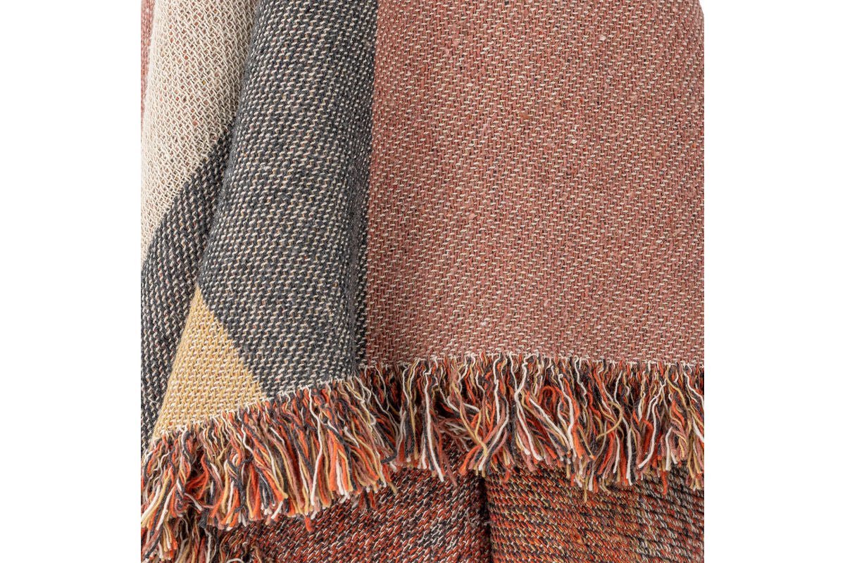 Tagesdecke Nava – Streifenmuster aus recycelter Baumwolle