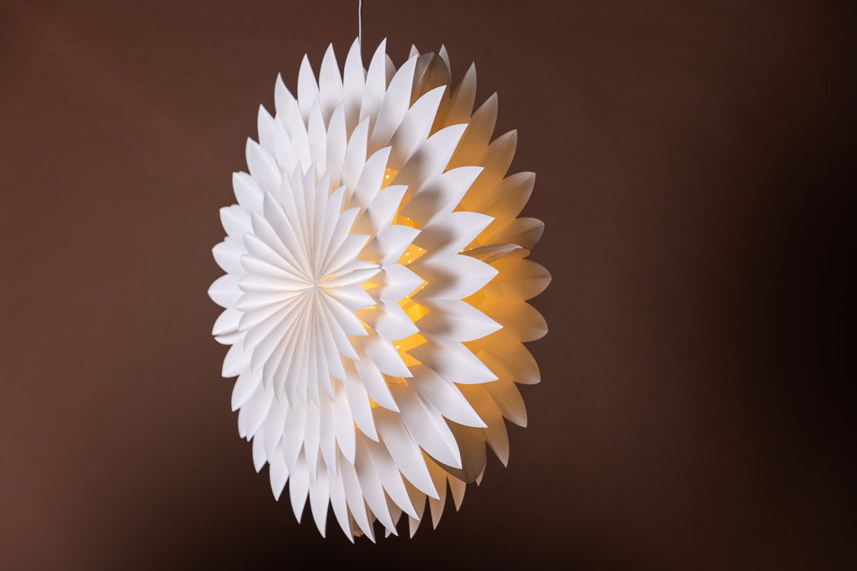 Weihnachts-Deckenleuchte Starla - weiße Sternform in 2 Größen