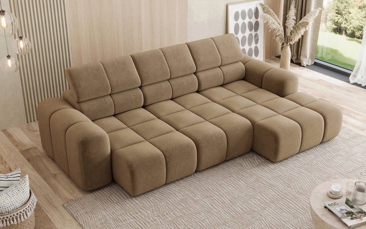 Designer Sofa Mia L mat elektrescher Sëtzvergréisserung a Chenille