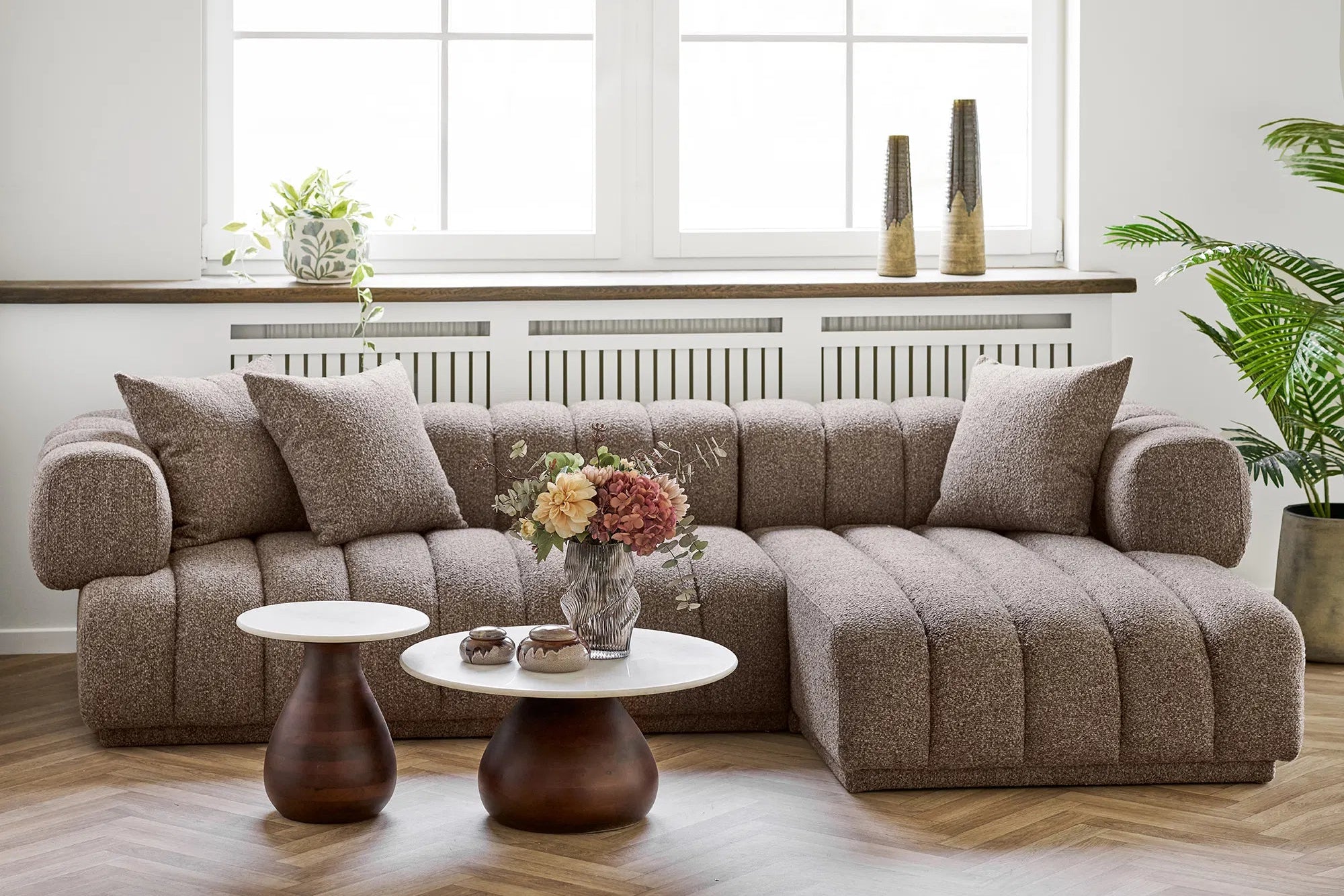 Beistelltisch Liorven – aus Mangoholz