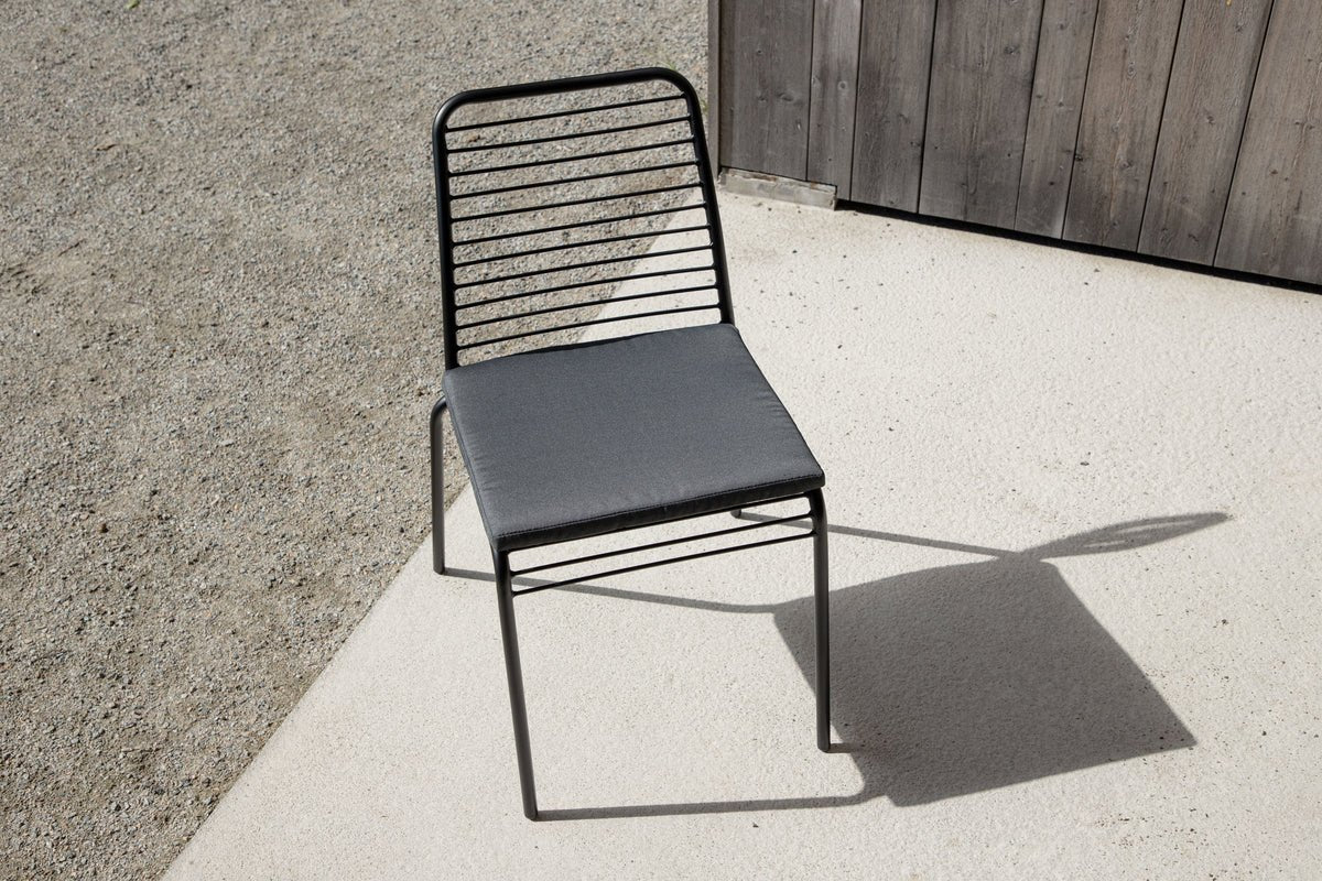 2er Set - Gartenstuhl Navi - schwarzer Stuhl aus Stahl inklusive Sitzkissen