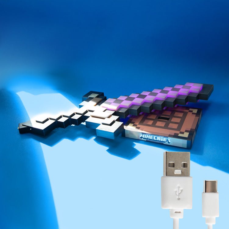 Minecraft LED-Dëschlampe „Netherite Schwert“ – mat Akku & Faarfwiessel