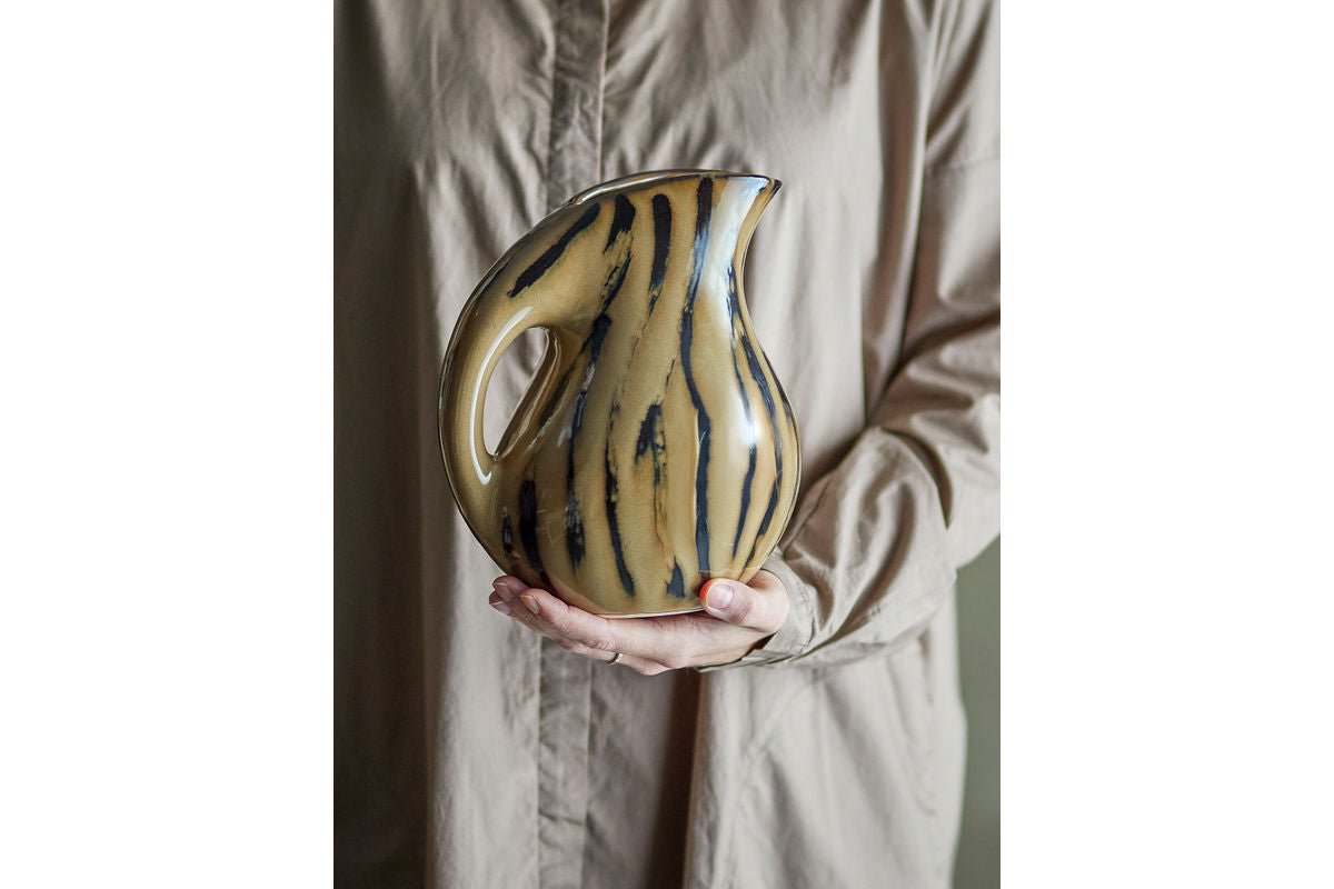 Krug Soren – Steingut mit reaktiver Glasur in Braun