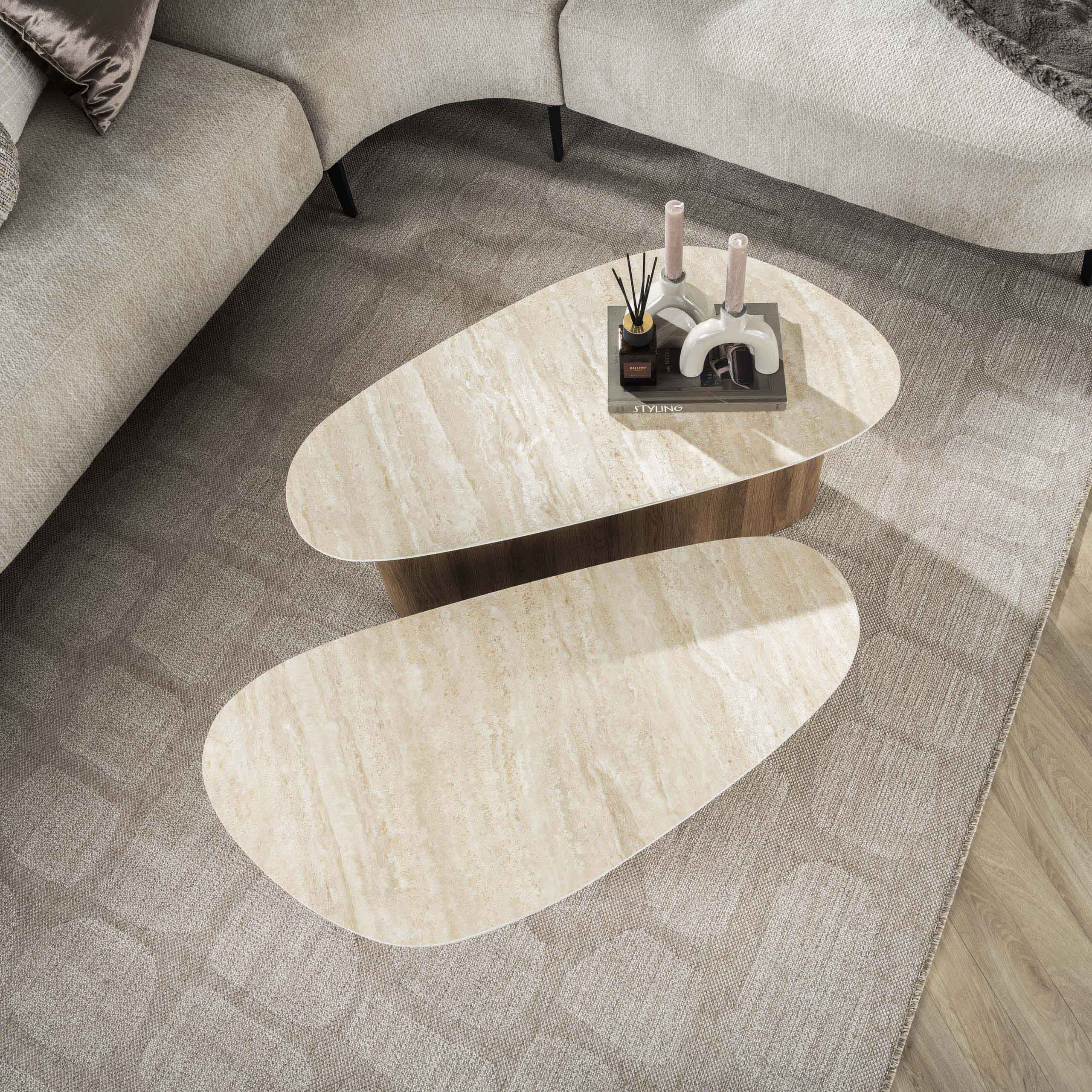 Couchtisch Sorelia - 2er Set mit Keramikplatte in Travertinoptik und dreieckiger Form