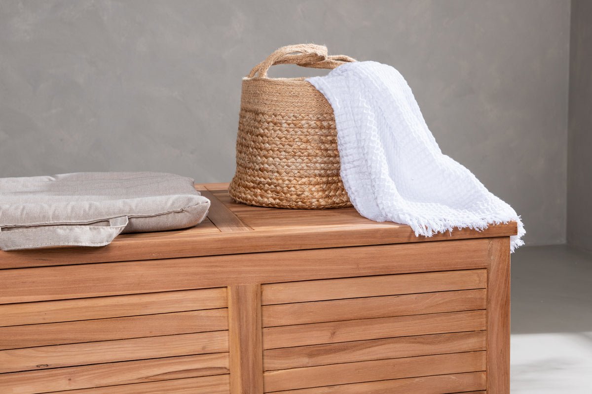 Gaart Këssenbox Sorine - 46x130x70 aus Teakholz