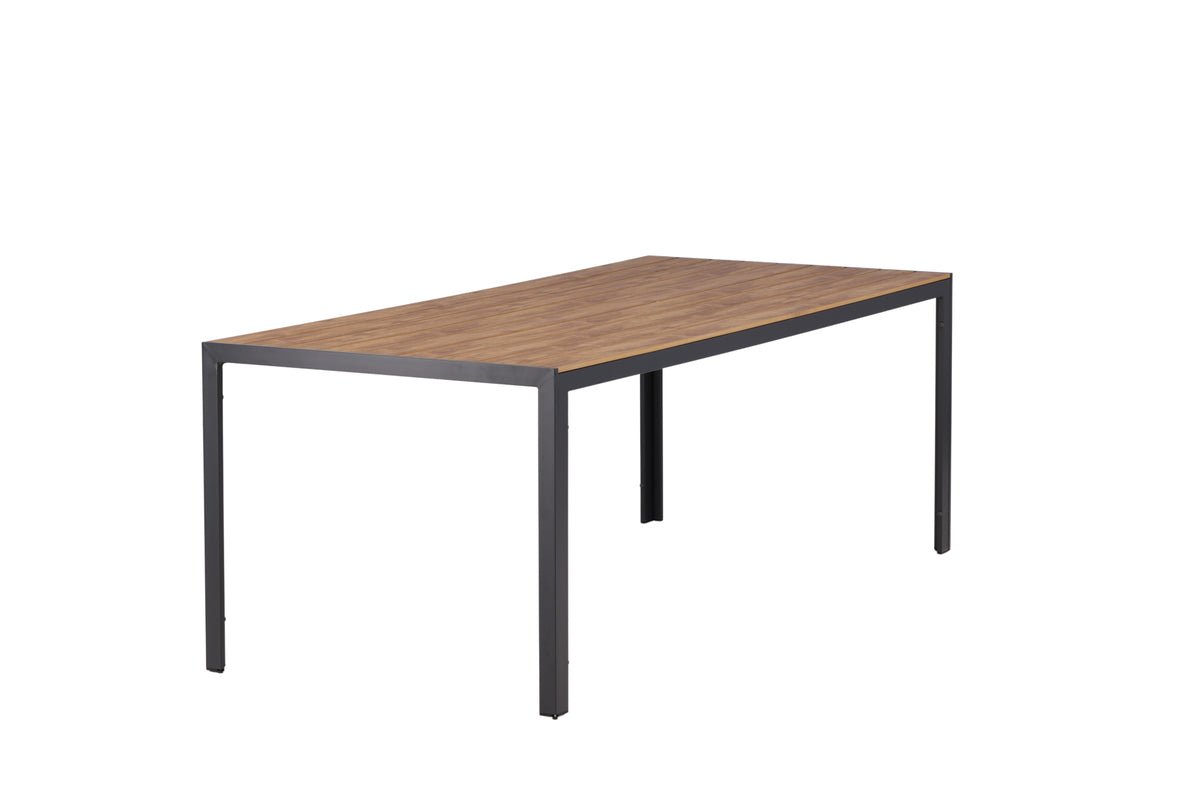 Gartentisch Tareen - eng harmonesch Kombinatioun aus Natierlechkeet a Stabilitéit