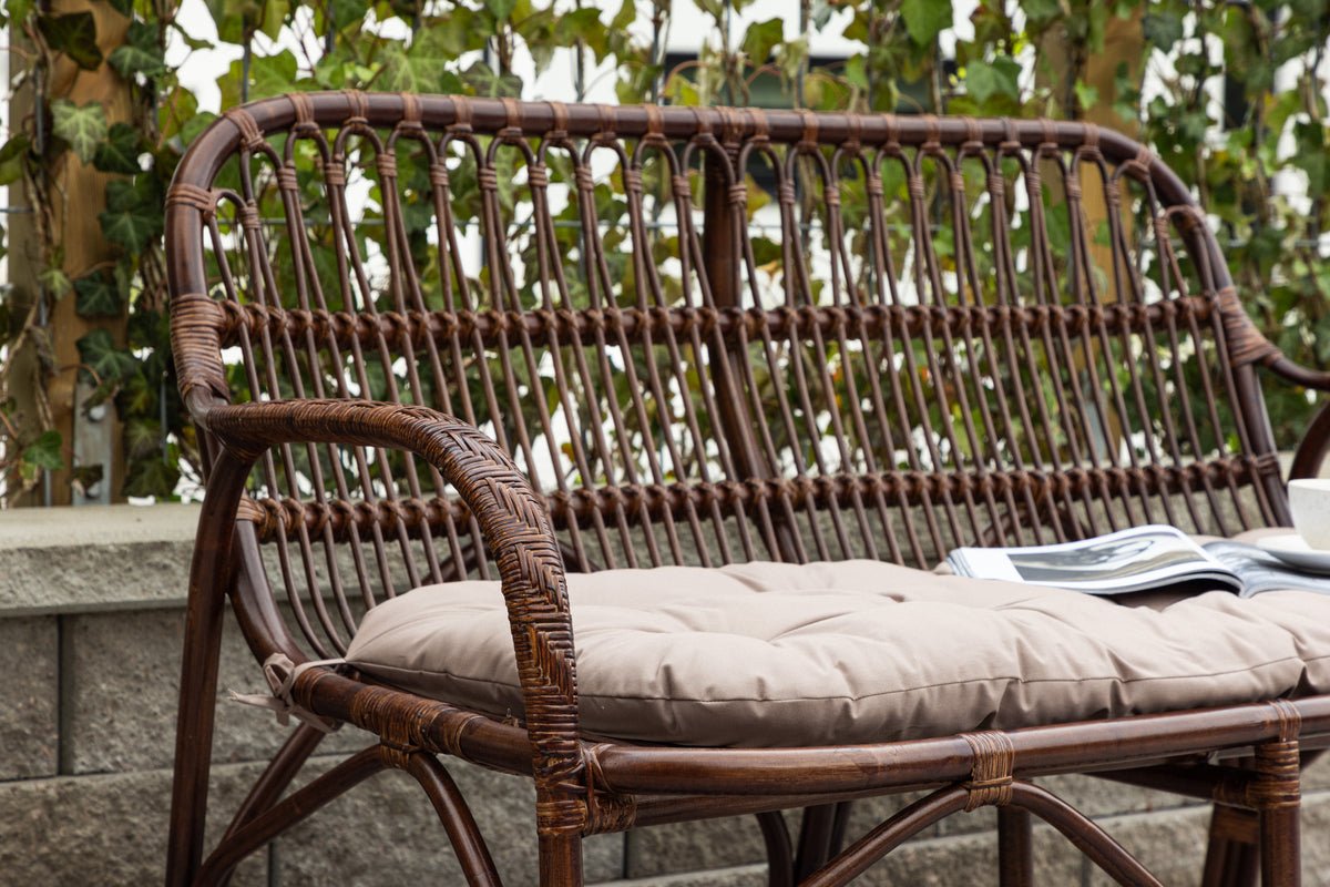 Gartebänk Tobias - Aus Rattan an der Faarf Däischter Walnuss