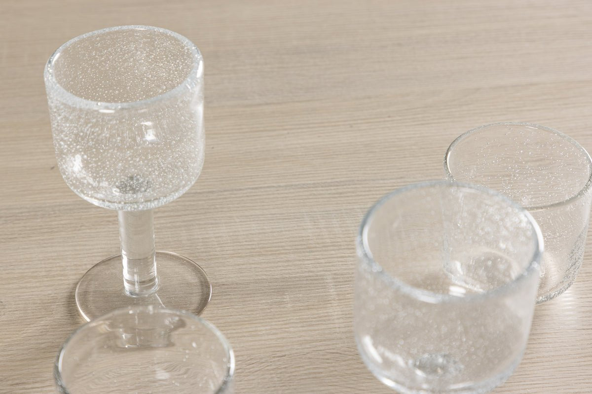 Esstisch Nuvira - en rechteckege Dësch fir Famill a Frënn