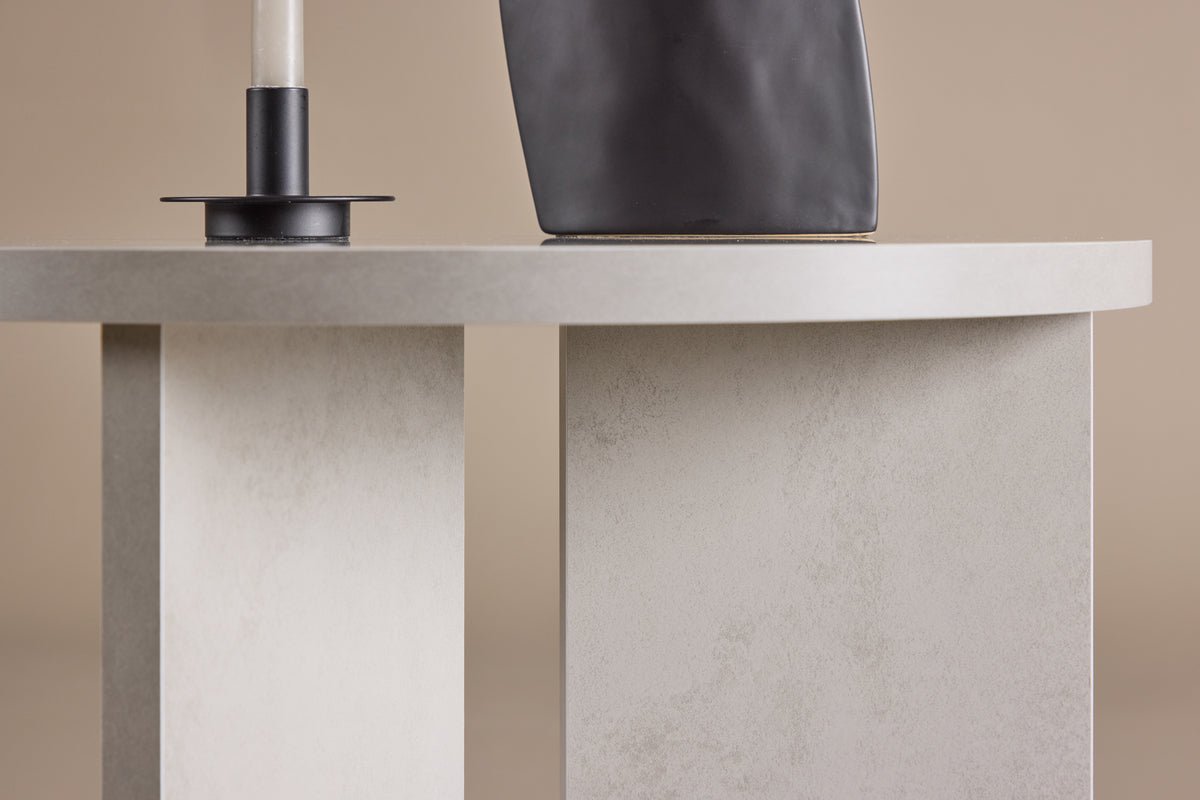 Couchtisch Heroli - stylischer Rundtisch mit asymmetrischem Stand