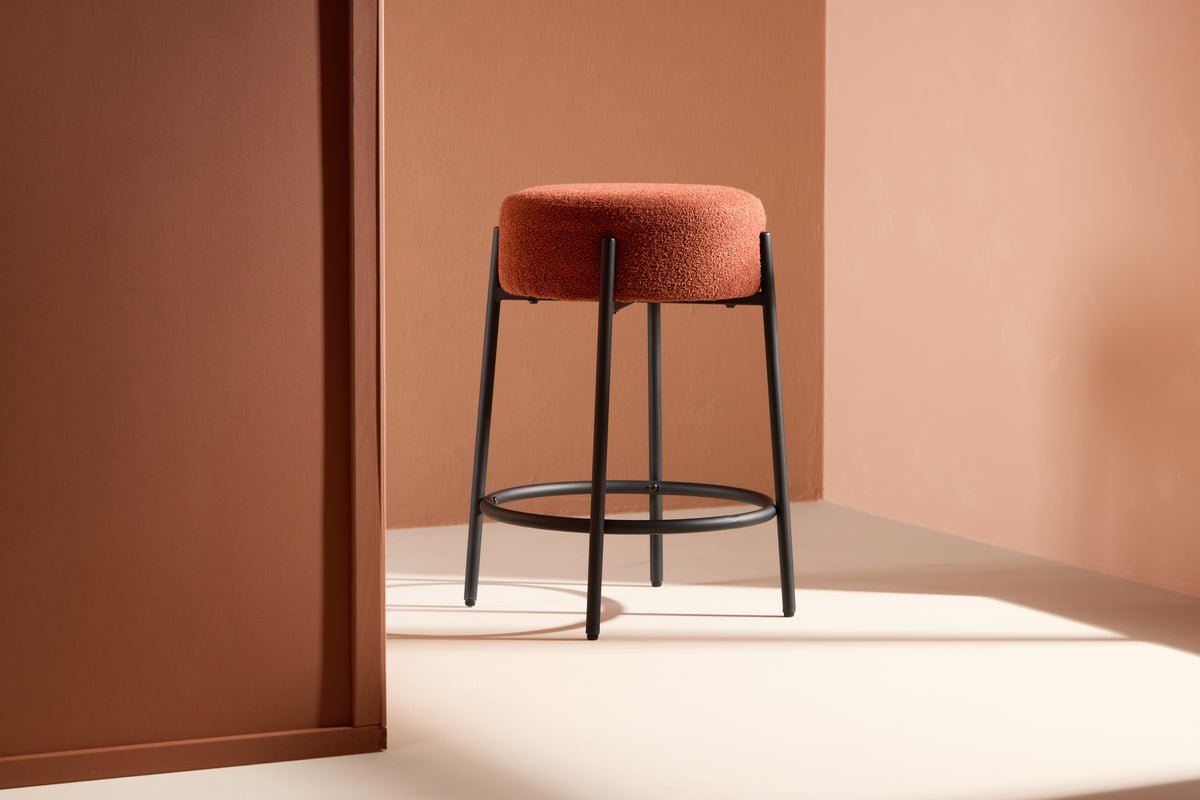 Barhocker Fire - Mat rostfaarwege oder wäisse Sëtz aus Bouclé