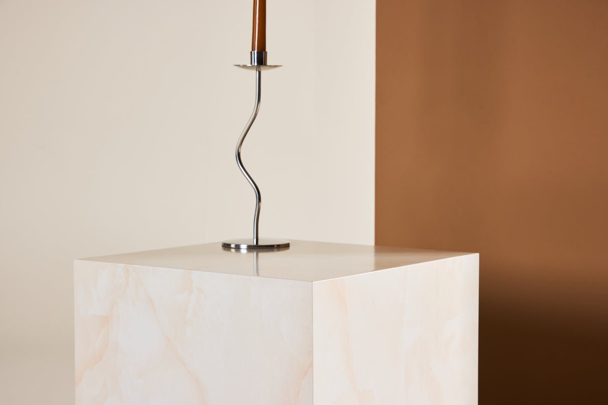 Couchtisch/Beistelltisch Nivara – Kubus mat aussergewéinlecher Optik