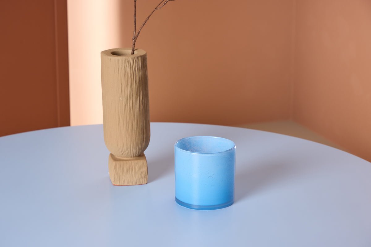 Esstisch Orin - am modernen Design mat engem verspillege Touch