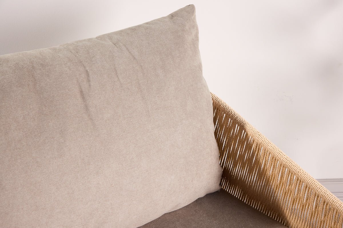 Sëtz Jupiter - a Béis mat Leinenstruktur