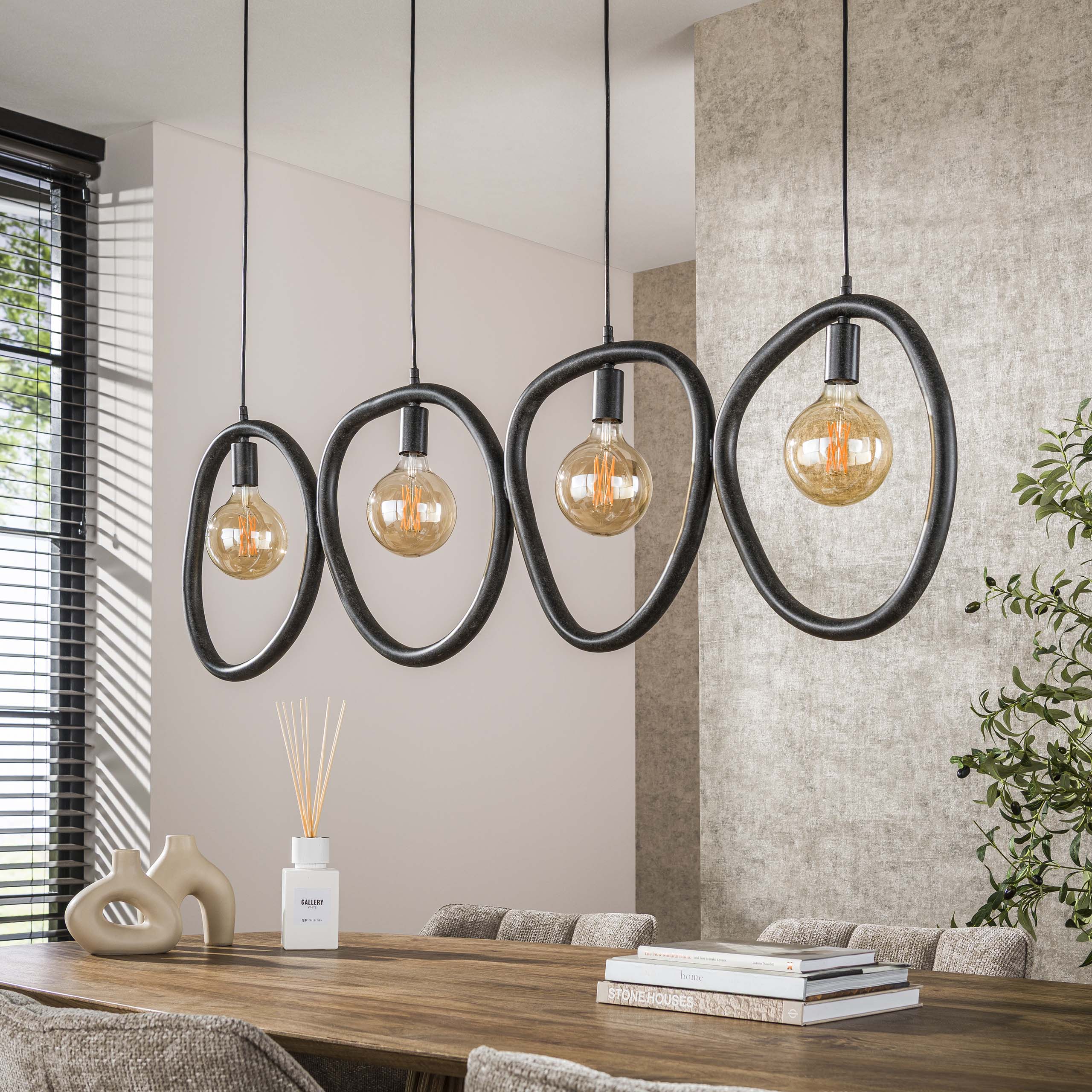 Pendelleuchte „Vionara“ – 4 Leuchten aus arktisch schwarzem Metall in organischer Ringform