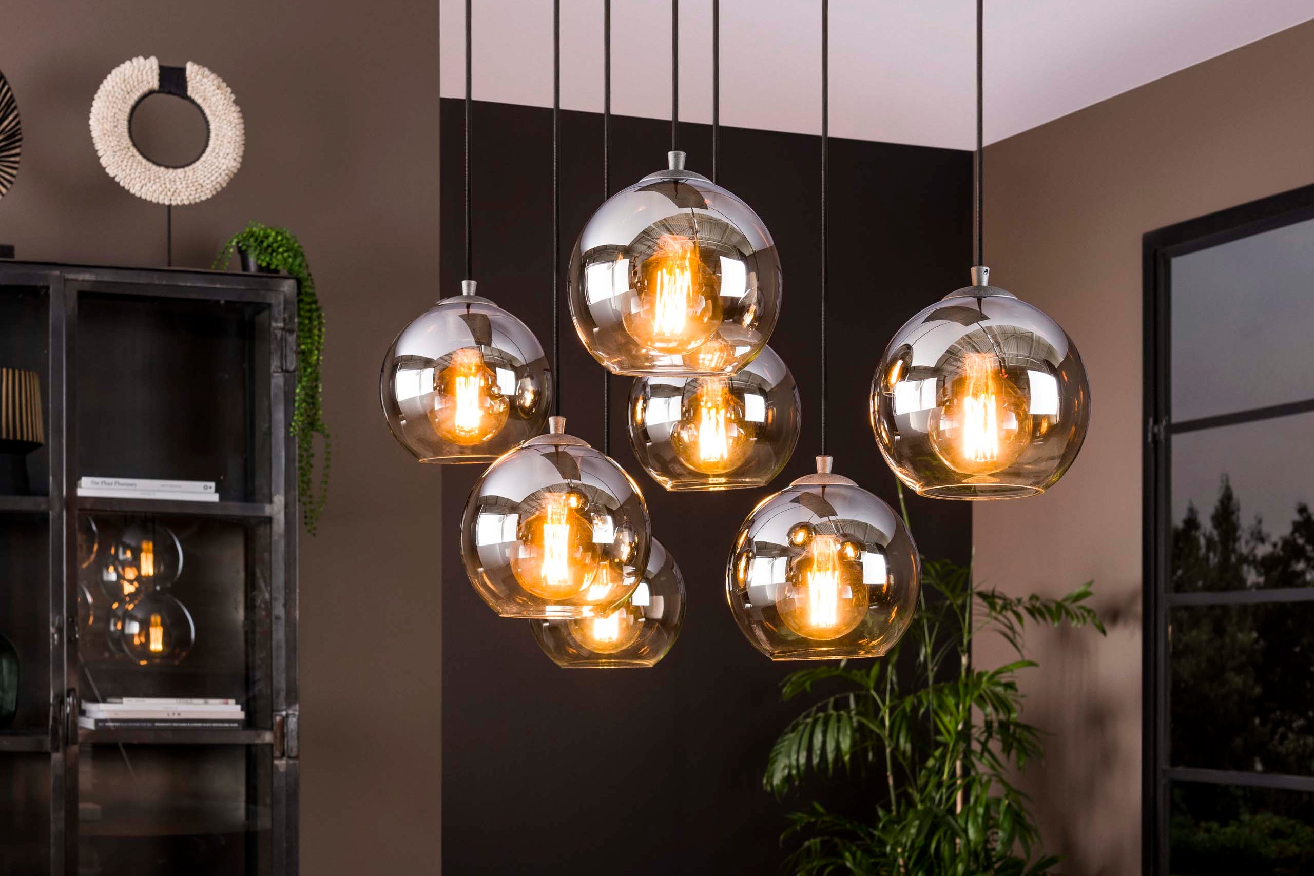 Pendelleuchte „Clarus“ – Rëcherglas mat Faarfverlaf an Metallarmatur