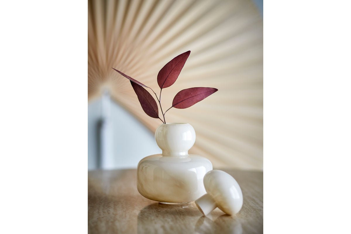 Vas „Elinor“ mat Deckel – Natierlecht faarwegt Glas