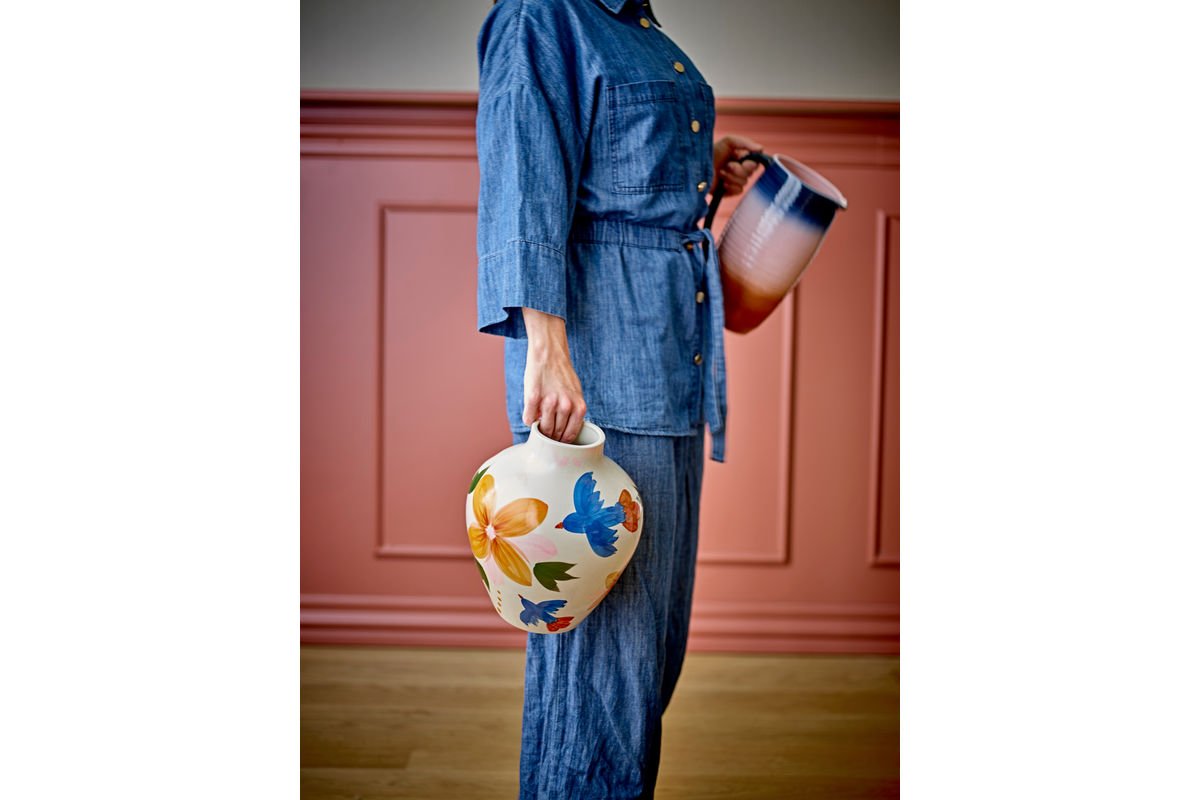 Vas Mariella – handbemoolte Steingutvas a faarweg mat Vugelmotiv