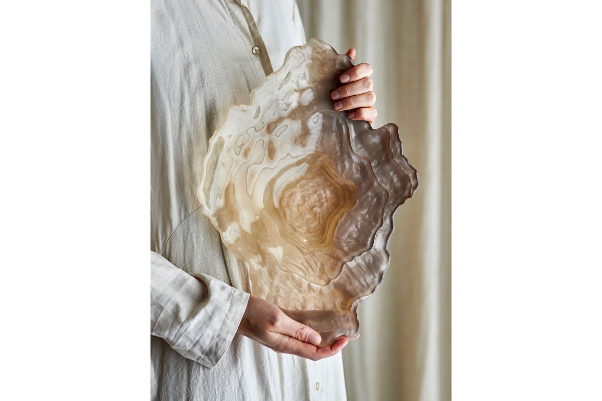 Schossel Akuri – aus Glas a Natur mat organescher Form