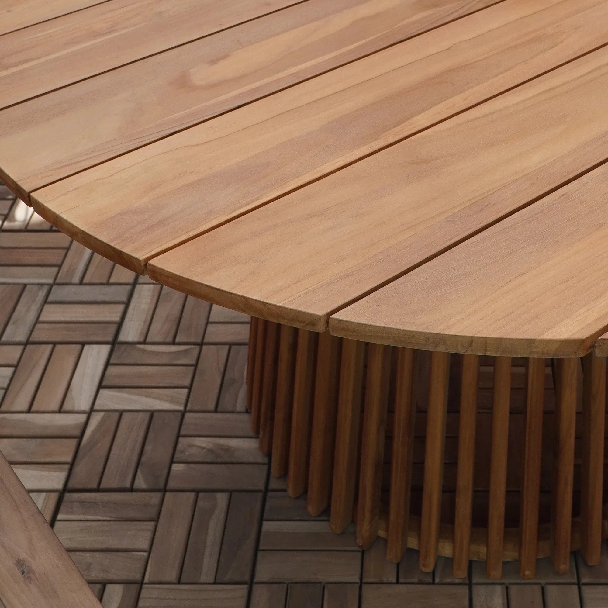 Gaarden Iessdësch Varese aus Teakholz ø120x75 cm