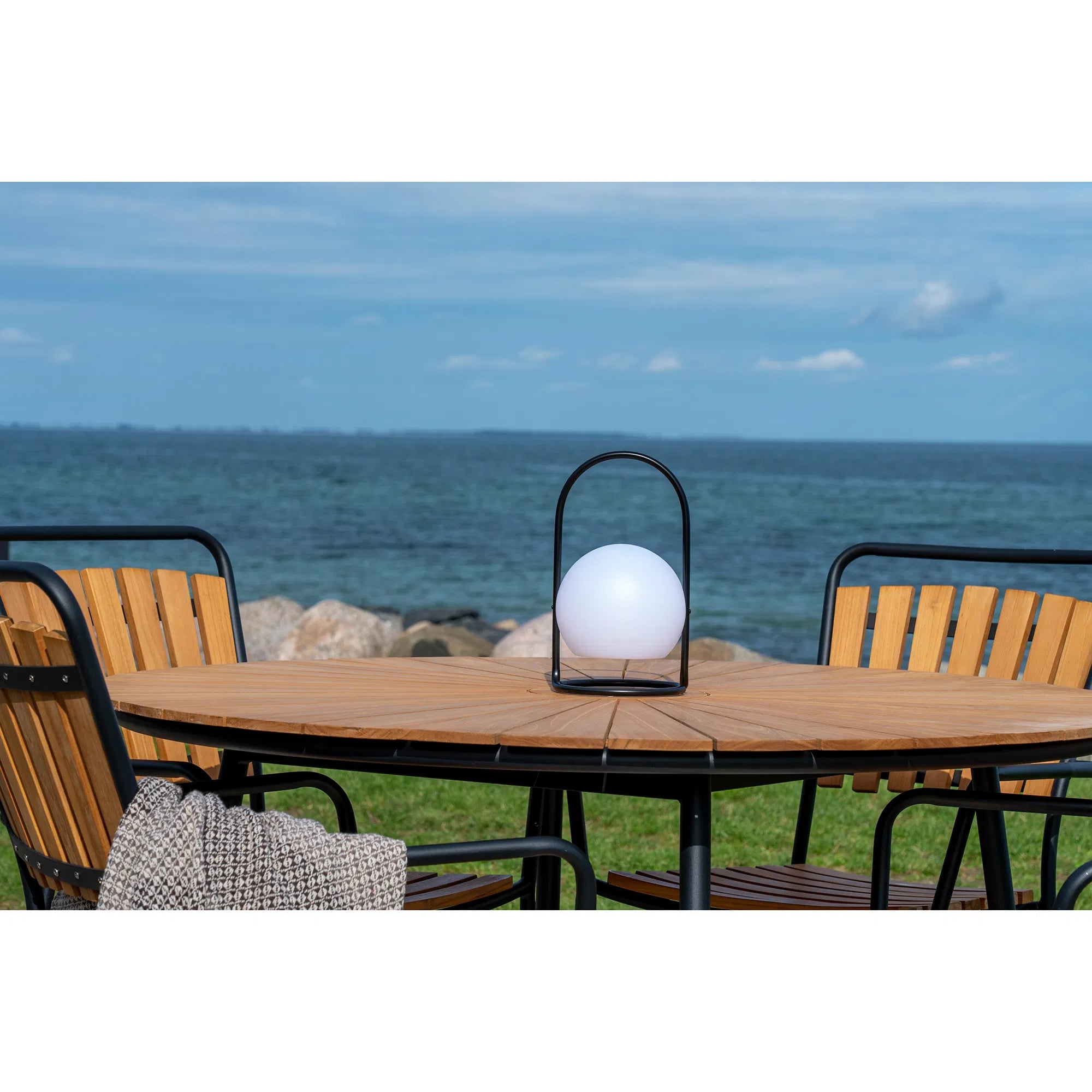 Gaarden Iessdësch Modena – Teak & Metall, ø130 cm