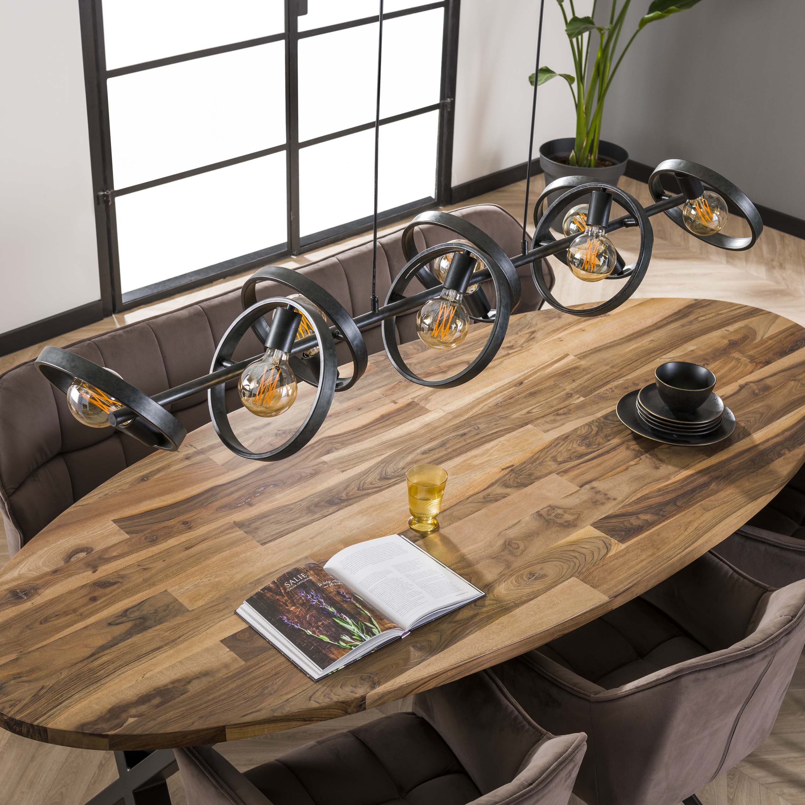 Pendelleuchter Arkon Octa – Oppe Metallrahmen-Design a Kueleschwaarz (8-Flämm)