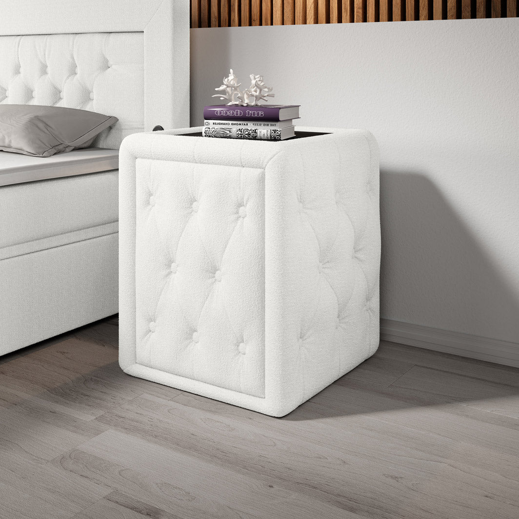 Designer Nachttisch Josy in Bouclé