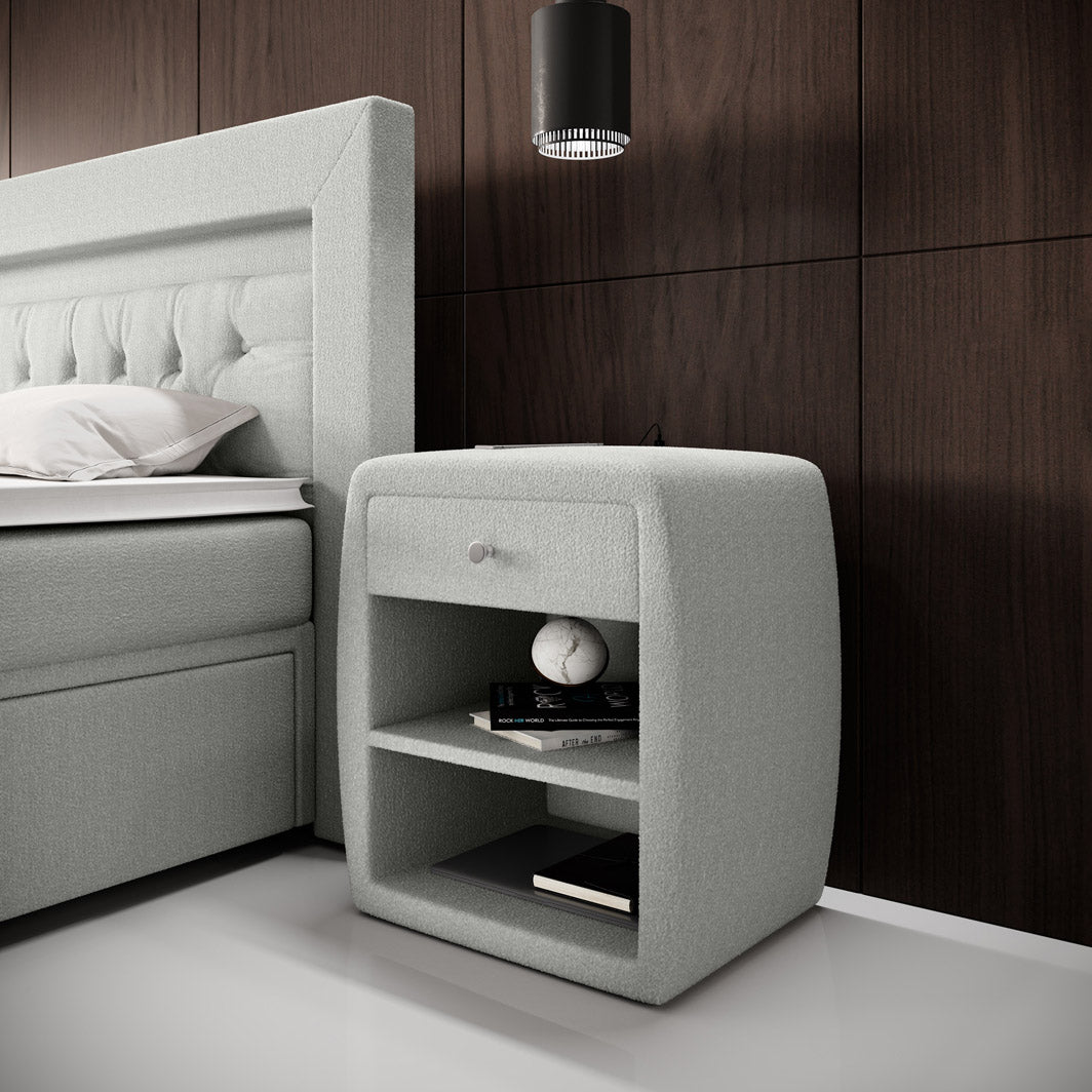 Designer Nachttisch Lilly mit USB Anschluss in Bouclé