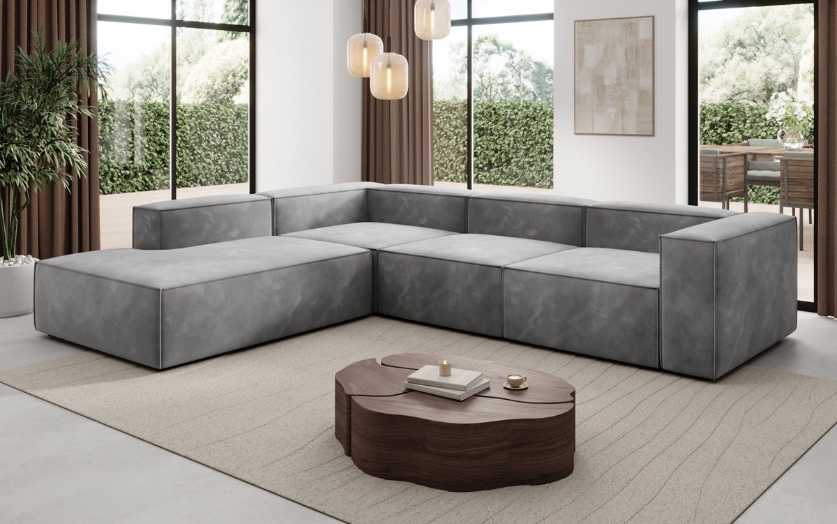 Designer Sofa Lesley L mat laanger Ottomane aus Samt