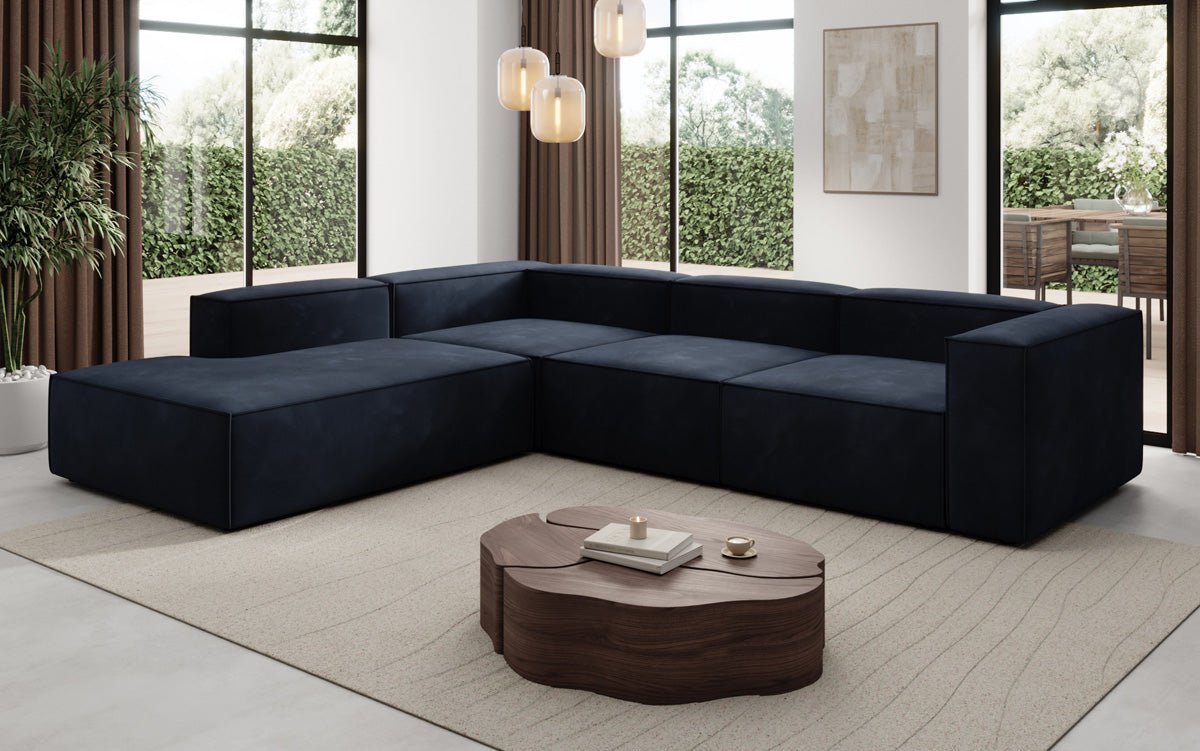 Designer Sofa Lesley L mat laanger Ottomane aus Samt