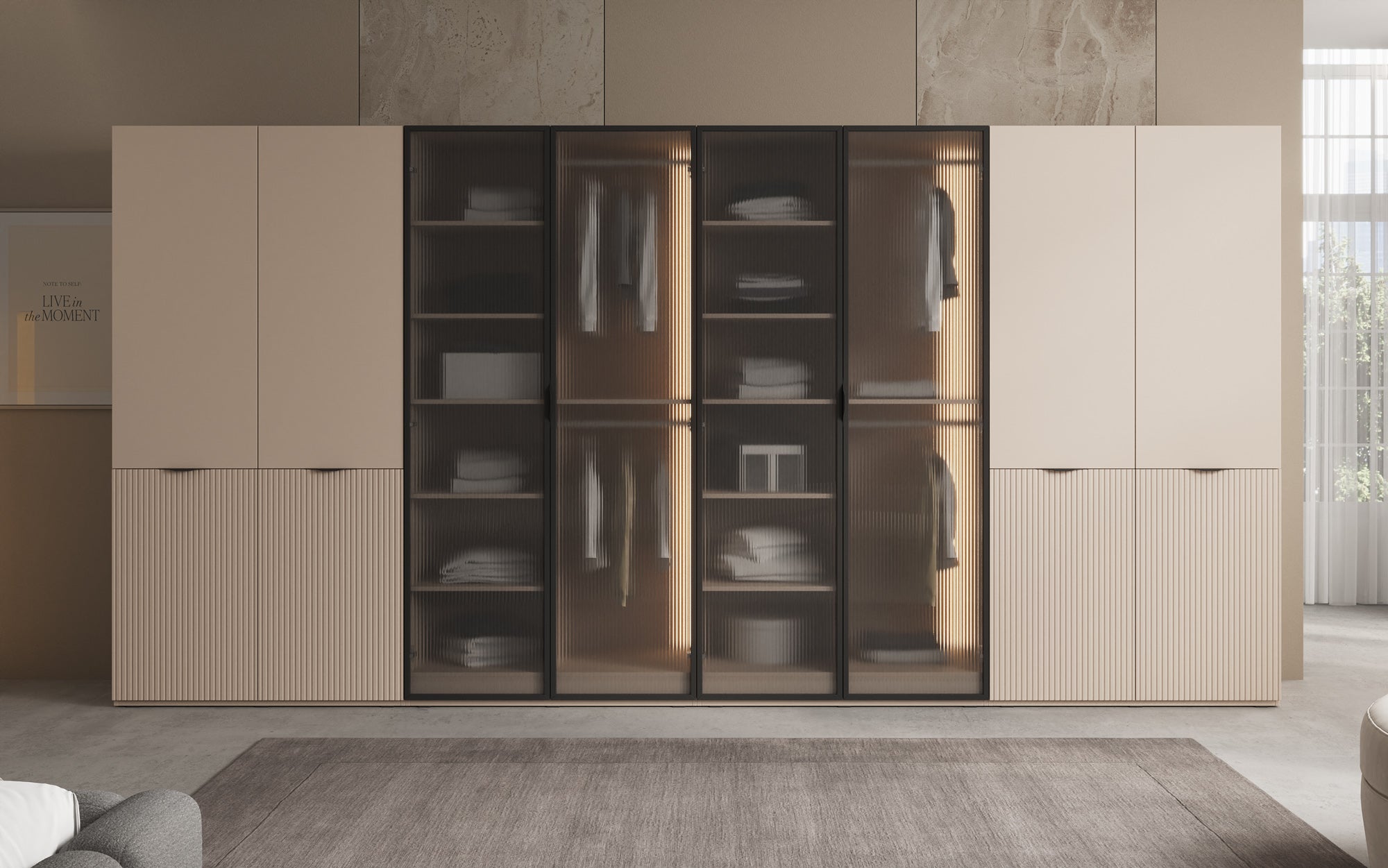 Modulo Rivon – Modularer Design-Kleiderschrank mit geriffelter Glasfront und Strukturpaneelen