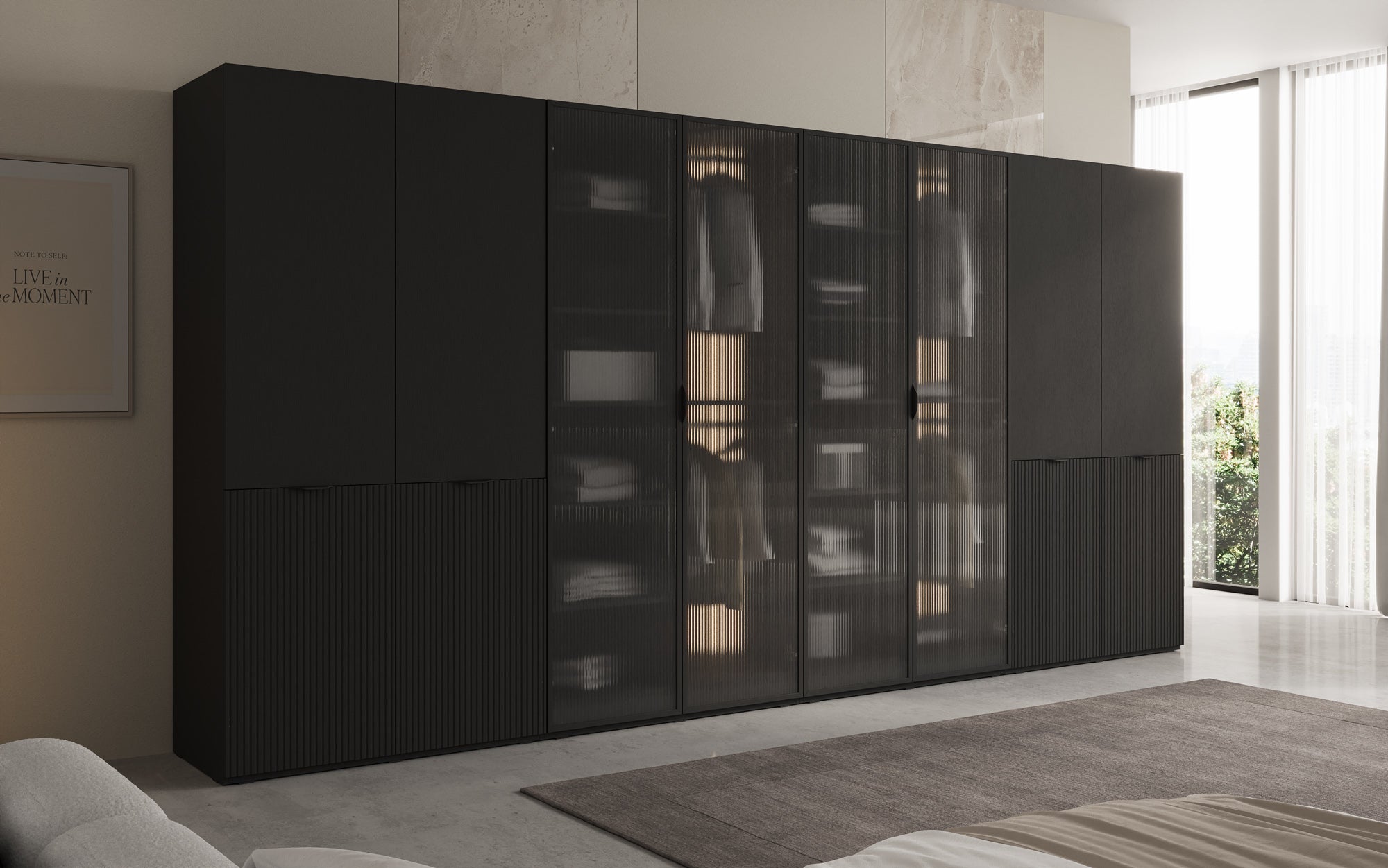 Modulo Rivon – Modularer Design-Kleiderschrank mit geriffelter Glasfront und Strukturpaneelen