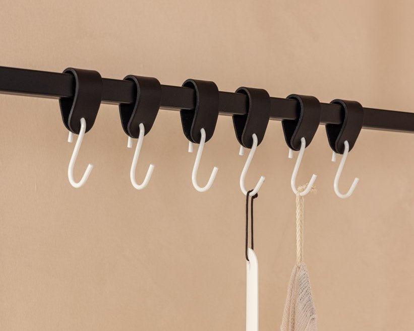 Lieder Kleedhaken Arcoro aus Stol & Echtleder