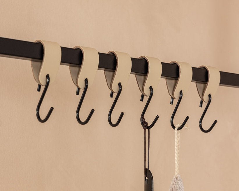 Lieder Kleedhaken Arcoro aus Stol & Echtleder