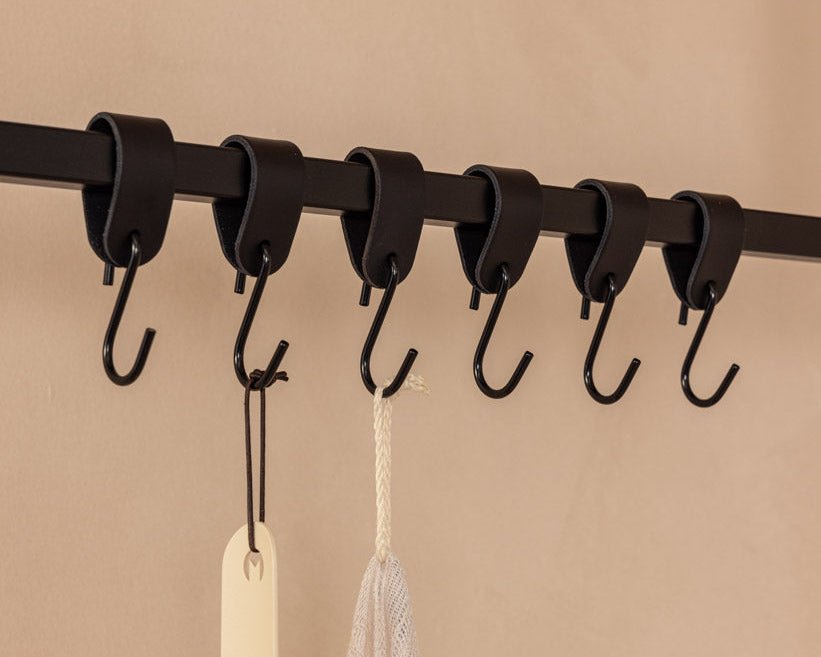 Lieder Kleedhaken Arcoro aus Stol & Echtleder