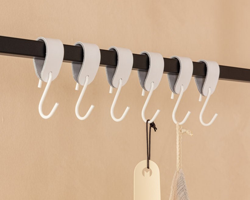 Lieder Kleedhaken Arcoro aus Stol & Echtleder