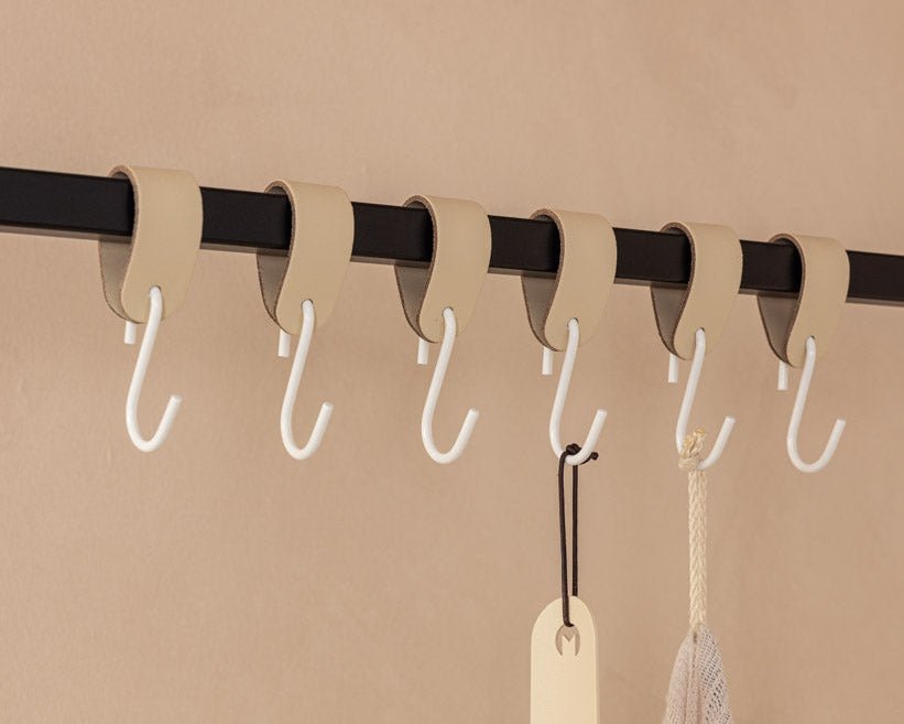 Lieder Kleedhaken Arcoro aus Stol & Echtleder