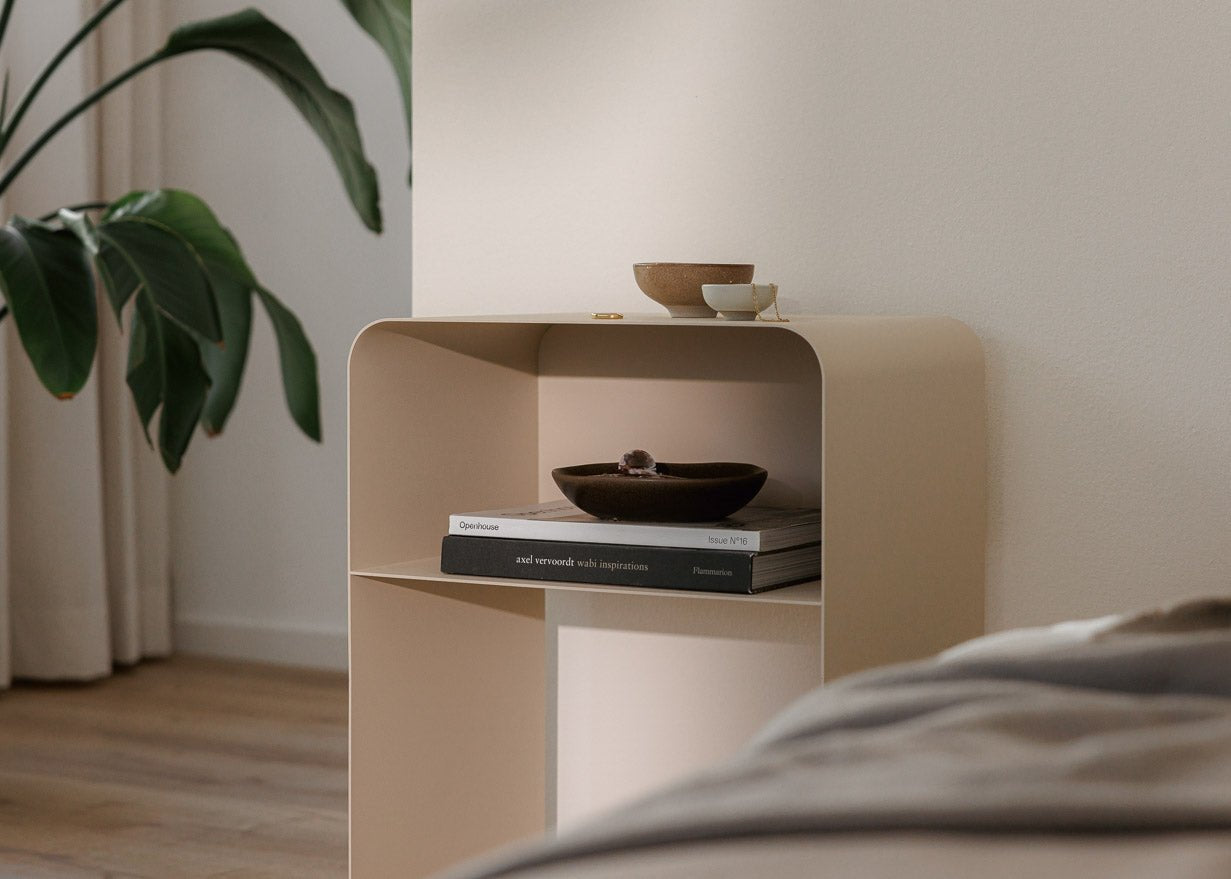 Nachttisch Damio – Minimalistisches Design aus pulverbeschichtetem Metall