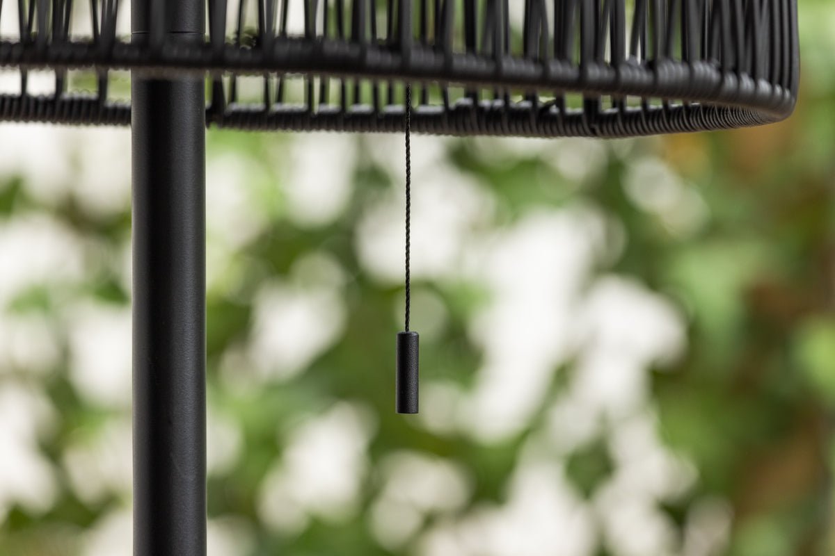 Outdoor-Stehlampe „Elan“ – wetterfeste Stehleuchte aus Bambus & Metall