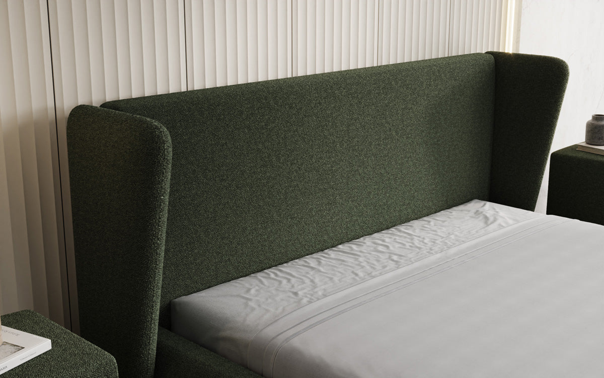 Designer-Polsterbett Rosalie am Teddy-Bouclé mat Stauraum
