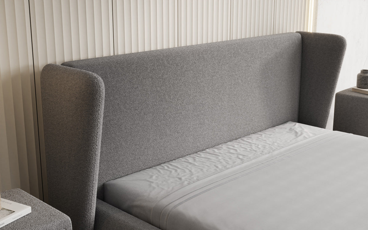 Designer-Polsterbett Rosalie am Teddy-Bouclé mat Stauraum