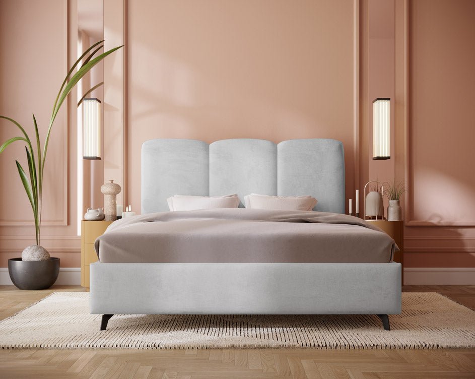 Designer Polsterbett Mirella aus Samt ouni Stauraum