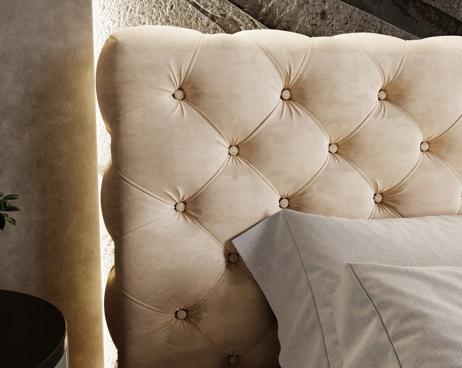 Designer Polsterbett Florentina aus Samt mat Stauraum