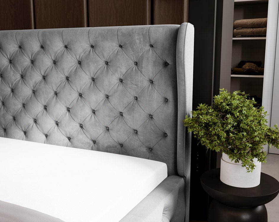 Designer Polsterbett Royal aus Samt mat Stauraum