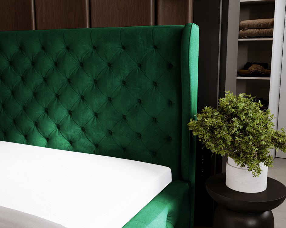 Designer Polsterbett Royal aus Samt mat Stauraum